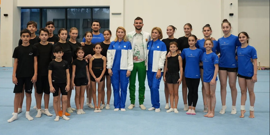 Azərbaycanda akrobatika gimnastikası yüksək səviyyədə inkişaf edib.