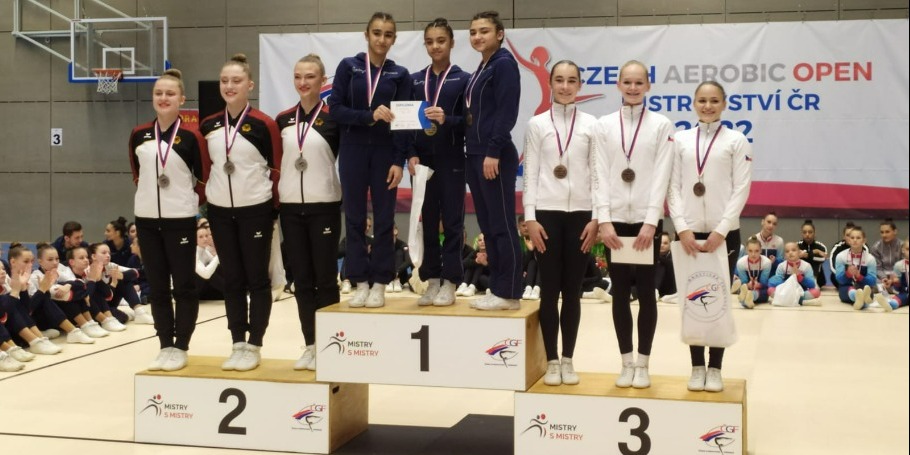 4 золотые, 2 серебряные и 1 бронзовая медаль на Открытом чемпионате в Чехии по аэробной гимнастике