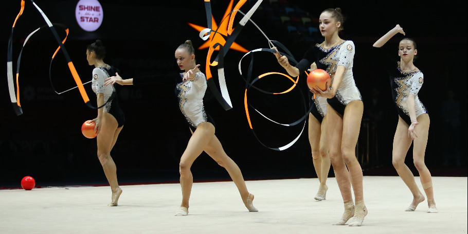 Историческая медаль команды Азербайджана в групповых упражнениях по художественной гимнастике