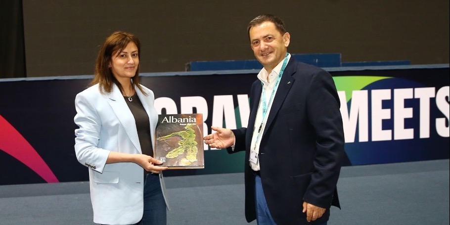 Bashkia Himarë şəhərinin meri Vangjel Tavo və nümayəndə heyətinin digər üzvləri Milli Gimnastika Arenasında qonaq oldular