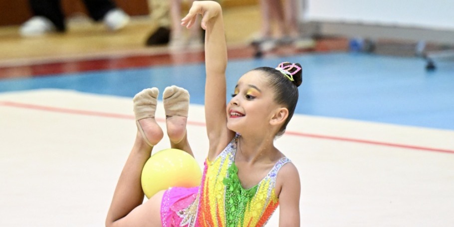 Bədii gimnastlar Sumqayıtda