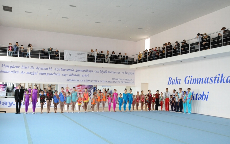 В Баку завершилось первенство страны по акробатике