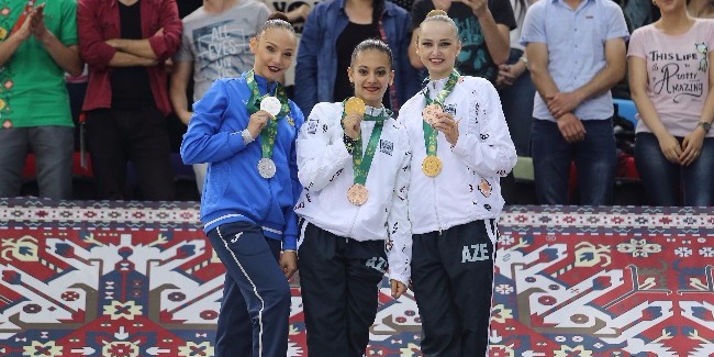 Bədii gimnastlar yarışlara 8 medalla yekun vurdu