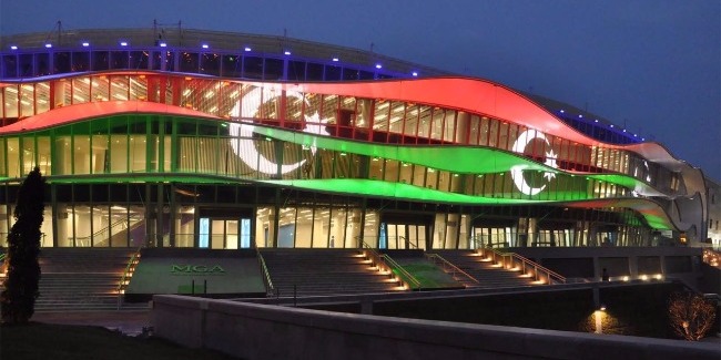 Баку готовится к своеобразному чемпионату Европы по прыжкам на батуте