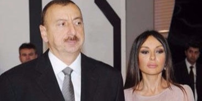 Президент Ильхам Алиев и его супруга Мехрибан Алиева поздравили Фарида Гаибова с назначением на пост президента UEG