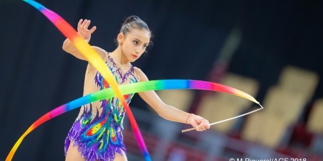 Dünya Çempionatında fərdi gimnastların çıxışları sona çatdı