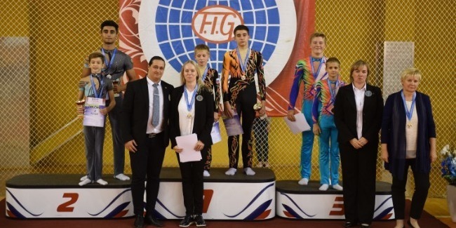 Наши акробаты завоевали 2 медали на международном турнире