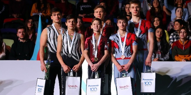 Азербайджанские гимнасты завоевали "серебро" Кубка мира по акробатической гимнастике
