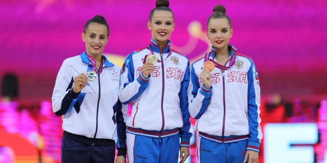 The second day of the World Rhythmic Gymnastics Championships finishes in Baku